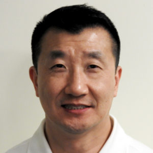Bobby Yi headshot