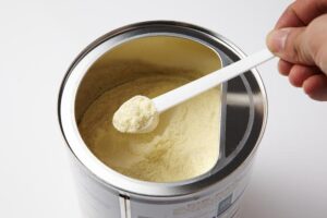 Spoon of infant formula